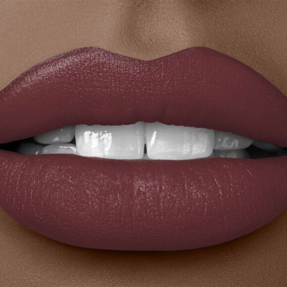 Liquid Lipstick - Aphrodite: Long Lasting & Vibrant Color, Vegan & Cruelty Free - Picture 4 of 5